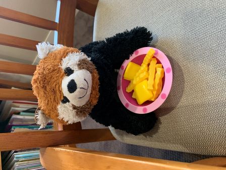 Bobby eating buttered pasta 